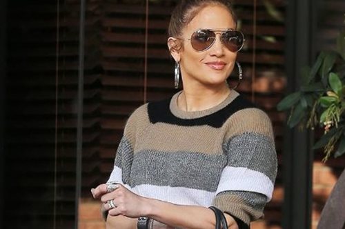 Μας μπέρδεψε όλους. Η Τζένιφερ Λόπεζ τι στο καλό φοράει; Φούστα ή παντελόνι;