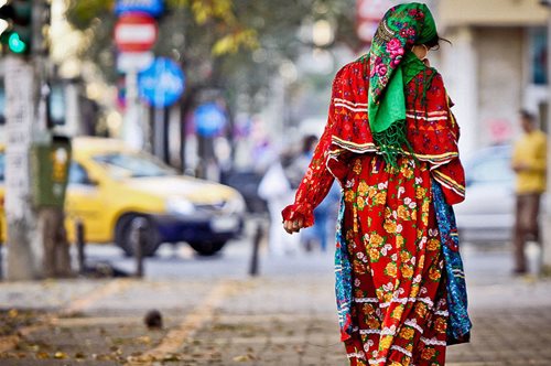 Η μέρα που δύο τσιγγάνες μού πούλησαν παιδιά στο προαύλιο του Λαϊκού νοσοκομείου 