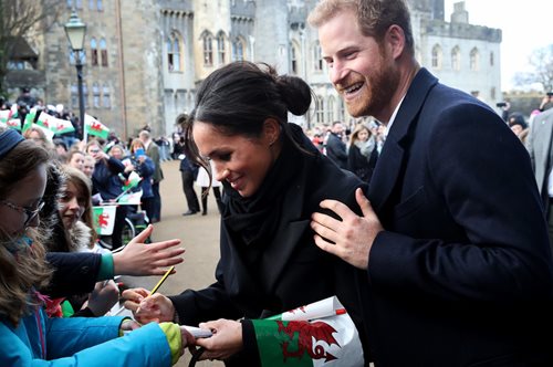 Όλοι τρέχουν να αγοράσουν το οικονομικό κρασί που θα προσφέρουν η Μέγκαν και ο Χάρι στον γάμο τους