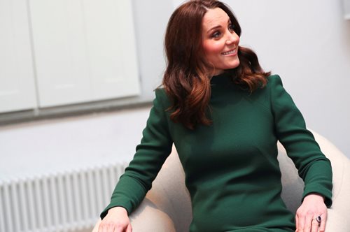 Η Κέιτ Μίντλετον μόλις φόρεσε τις πιο οικονομικές και ζεστές μπότες του χειμώνα σε επίσημη εμφάνιση