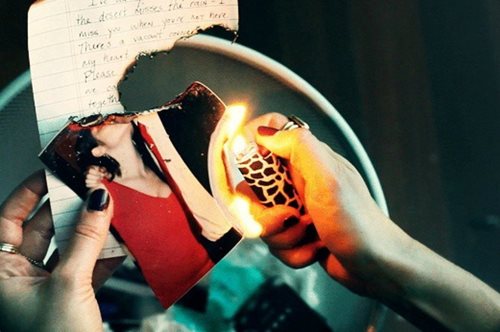 Το τραγούδι που πρέπει να ακούσετε μετά από ένα χωρισμό σύμφωνα με το ζώδιό σας