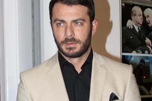 Ο αχαρακτήριστος τρόπος με τον οποίο δέχτηκε πρόταση γάμου ο Γιώργος Αγγελόπουλος