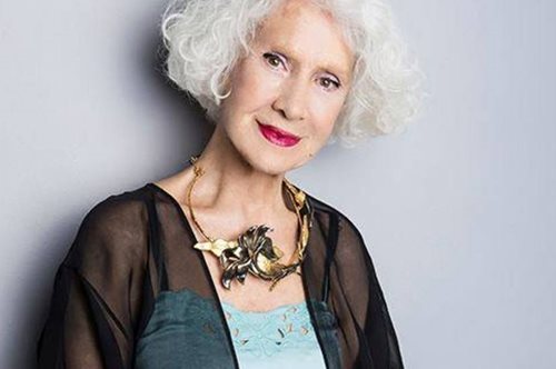 Τα κοσμήματα της Καίτης Ταζεδάκη έχουν στολίσει μερικές από τις ωραιότερες των Αθηνών 