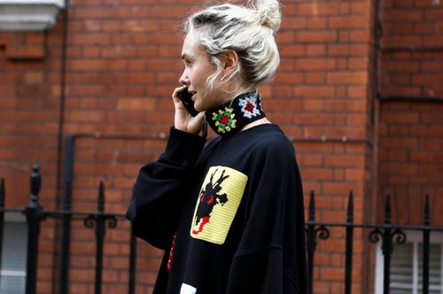 Βρήκαμε το στυλ μαλλιών που θα απογειώσει την εικόνα σου φέτος. Φτιάχνεται σε 5 λεπτά 