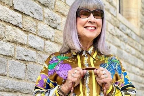 Η 68χρονη παντοτινή έφηβος που έφτιαξε blog για να αποδείξει σε όλους πως το στυλ δεν έχει ηλικία