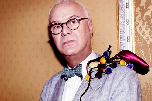 To 1971 που όλες φορούσαν πλατφόρμες, εκείνος σχεδίασε το 