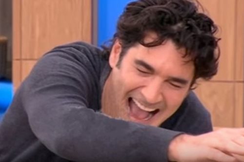 Η απίθανη γκάφα της Μενεγάκη έκανε τον Παπακαλιάτη να κλάψει από τα γέλια 