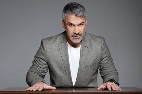 «'Εψαχνα τους γονείς μου στα χαλάσματα». Ο Σπύρος Χαριτάτος για τις δύσκολες στιγμές που βίωσε