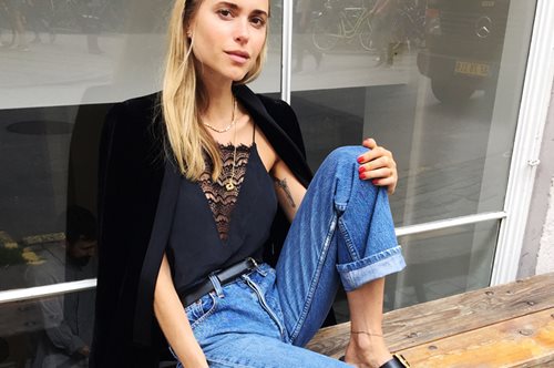 Αυτό είναι το ιδανικό τζιν ανάλογα με τον σωματότυπό σου για να δείχνεις πιο λεπτή 