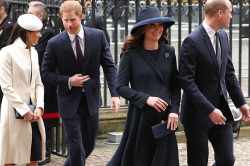 Κάτι πήγε πολύ λάθος με αυτή την κοινή εμφάνιση της Μέγκαν Μαρκλ και της Κέιτ Μίντλετον