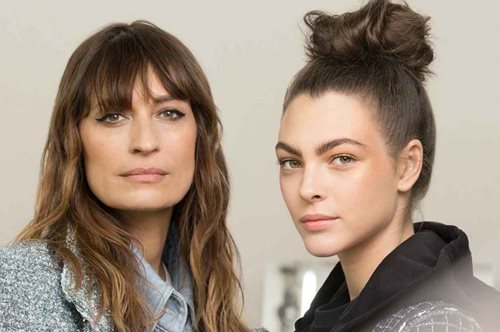 Από την πασαρέλα στο μπάνιο σου: Πώς να αντιγράψεις το μακιγιάζ της Chanel στο σπίτι