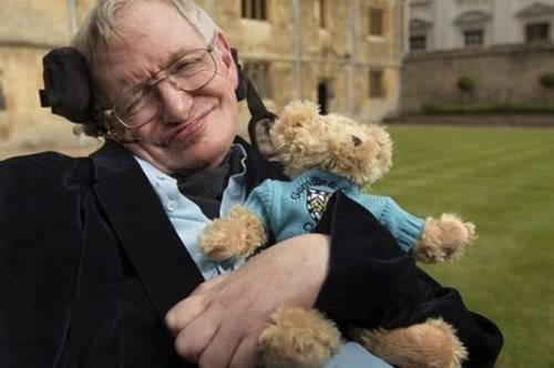 3 πολύτιμες συμβουλές που έδωσε ο Stephen Hawking στα παιδιά του