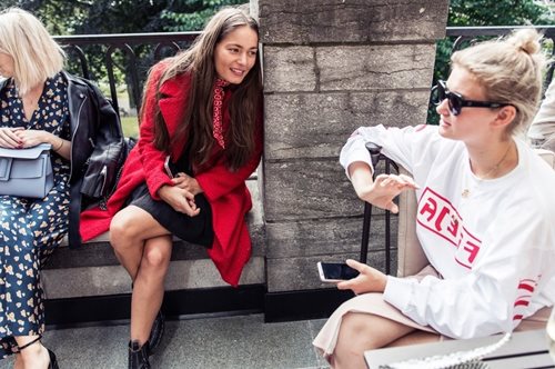 Το ανοιξιάτικο τρεντ στα παπούτσια θα κάνει την εικόνα σου αυτομάτως πιο αιχμηρή