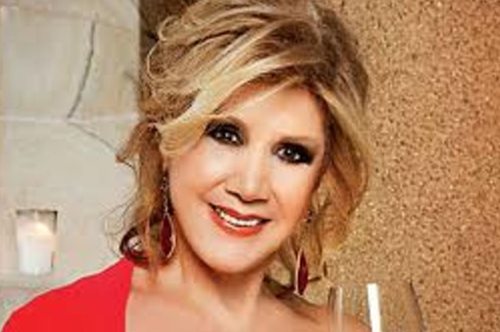 Η Λίτσα Πατέρα αιφνιδίασε στον αέρα: «Δεν έχω καρκίνο»