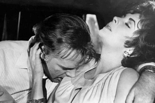 Erotic Vagrancy: To νέο βιβλίο για τη θυελλώδη σχέση Τέιλορ- Μπάρτον- οι επικοί καυγάδες, τα πανάκριβα δώρα και η ωριμότητα που δεν ήρθε ποτέ