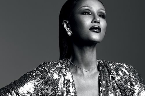 Ένα supermodel μετανιώνει οικτρά για κάποια τρεντ του παρελθόντος που φόρεσε