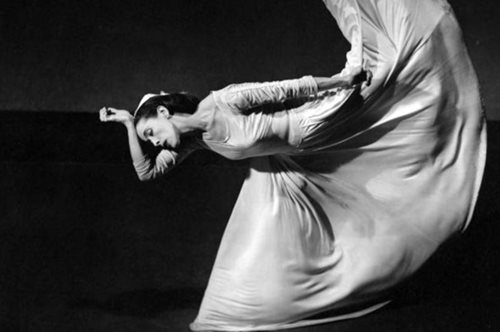 «Η μόνη αμαρτία είναι η μετριότητα»: Μάρθα Γκράχαμ η μεγαλύτερη χορεύτρια του 20ου αιώνα