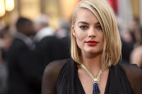 Κατευθείαν από το Χόλιγουντ: Τα πιο παράξενα μυστικά ομορφιάς που ακολουθούν οι celebrities