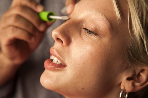 Η νέα ασιατική μάσκαρα που θα σε κάνει να πετάξεις όλες όσες είχες δοκιμάσει μέχρι τώρα