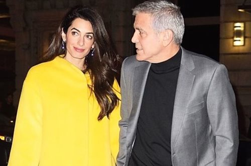 Οι ανοιξιάτικες μπότες-φετίχ που φόρεσε η Αμάλ Κλούνεϊ σε βραδινή έξοδο θα σε βάλουν σε σκέψεις 