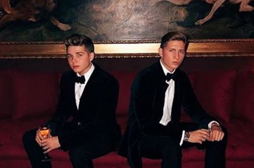 Ο 19χρονος γιος του Παύλου Γλύξμπουργκ και της Μαρί Σαντάλ είναι ο πιο περιζήτητος εργένης