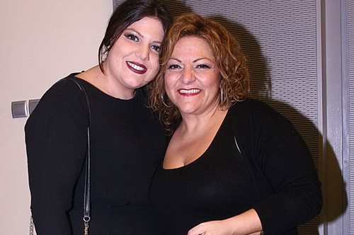 «Η κόρη μου με κάνει ρεζίλι». Γιατί η Βίκυ Σταυροπούλου αποκάλεσε «ανόητη» την κόρη της
