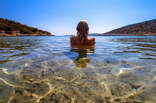 Ο φύλακας-άγγελός σου για φωτοπροστασία κρύβεται σε ένα μπουκάλι