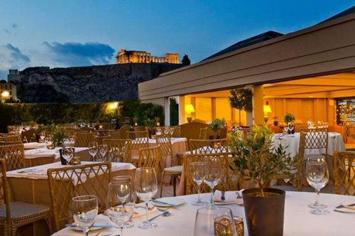 Ένα πανέμορφο γαστρονομικό «μυστικό» στη σκιά του Ιερού Βράχου 