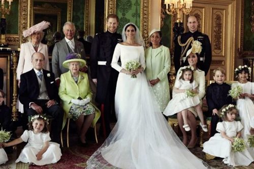 To λάθος στις γαμήλιες φωτογραφίες του Χάρι και της Μέγκαν το πρόσεξαν ελάχιστοι