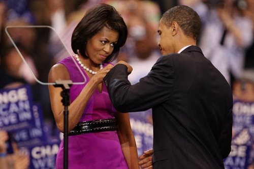 Μία φωτογραφία από τον γάμο της Μισέλ και του Μπαράκ Ομπάμα μόλις κυκλοφόρησε και είναι υπέροχη