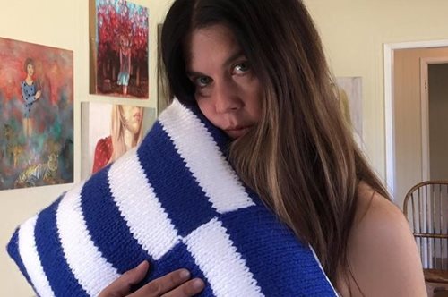 Το καινούργιο σπίτι της Κατερίνας Μουτσάτσου στις ΗΠΑ θυμίζει κάτι από Ελλάδα