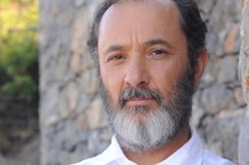 Ο Στέλιος Μάινας σε σπάνια, κοινή εμφάνιση με την γοητευτική σύζυγό του, Κάτια, στο κέντρο της πόλης