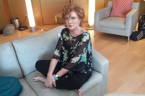 Η Μάρω Κοντού είναι υπέροχη και ποζάρει χωρίς μακιγιάζ στα 84 της χρόνια