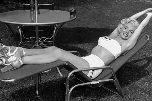 Η Μέριλιν Μονρόε ήταν το Χόλιγουντ. Το ένα item που θα αντιγράψω αυτό το καλοκαίρι από το στυλ της