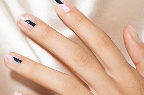 Ξέχνα την ομοιομορφία: Τα νύχια του φετινού καλοκαιριού θέλουν πειραματισμό και τόλμη 