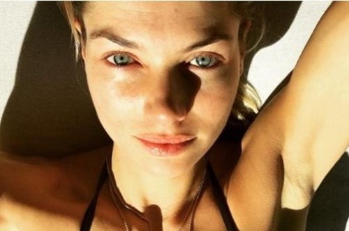 Τζέσικα Χαρτ: Το κορίτσι του Σταύρου Νιάρχου αποκαλύπτεται στο Instagram 