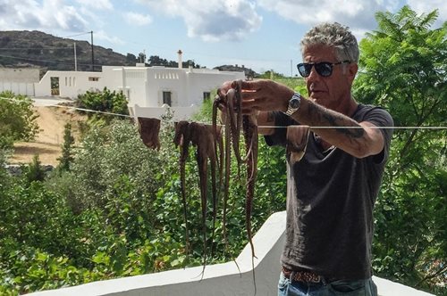 Όταν ο σεφ Anthony Bourdain είχε έρθει στην Ελλάδα 