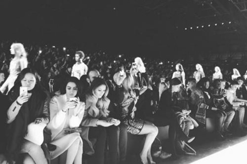 Τα κορίτσια της πρώτης σειράς των fashion shows.Ποιες είναι οι διάσημες frontrowers της Νέας Υόρκης 