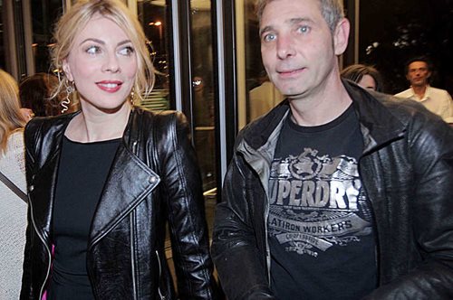 Η πανέμορφη θέα από το εξοχικό της Σμαράγδας Καρύδη και του Θοδωρή Αθερίδη στην Αίγινα 