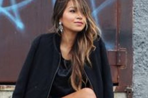 Επιστρέφει πιο αυθεντικό από ποτέ: Το μοντέλο της Adidas που θα φορέσεις με τα πιο κομψά σκουλαρίκια