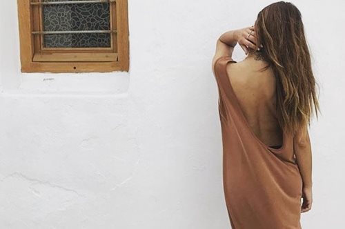 Ο ορισμός των διακοπών. Βρήκαμε τα ρούχα με τα οποία θα περπατήσουμε όλο το καλοκαίρι στα νησιά