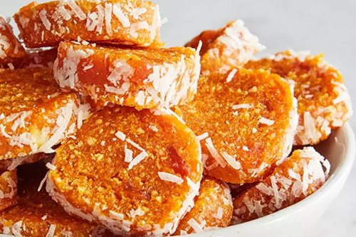 Το πιο εύκολο καλοκαιρινό γλυκό με αποξηραμένο βερίκοκο