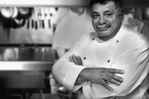 Ο Λευτέρης Λαζάρου μιλά για το λουκέτο που μπήκε στο Βαρούλκο