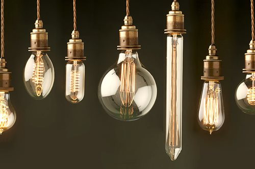 Αυτές οι τέλειες vintage λάμπες Edison βγάζουν το πιο ζεστό φως που είδες ποτέ