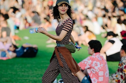 Mε αυτό το ένα outfit θα βγάλω όλα τα μουσικά φεστιβάλ του φετινού καλοκαιριού