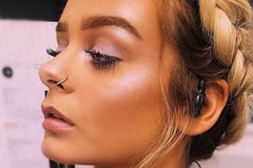 Οι 10 συνήθειες στο μακιγιάζ που κάποτε ήταν ντροπιαστικές και φέτος είναι τάση