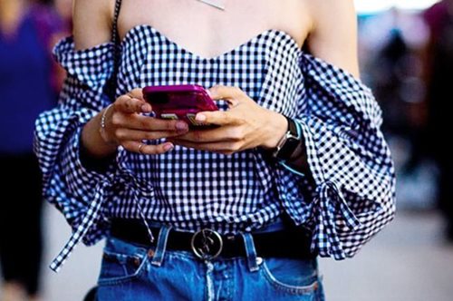 Αυτά τα items καλύτερα να μην τα φορέσεις σε κάποιο πολύ μοδάτο περιβάλλον 