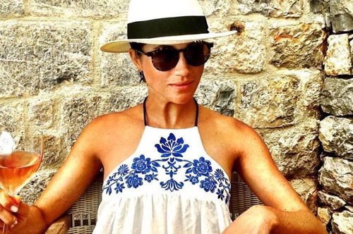 Κατέβηκε από τα τακούνια: Η Μέγκαν Μαρκλ φόρεσε τα πιο στιλάτα σανδάλια που έχουμε δει τελευταία