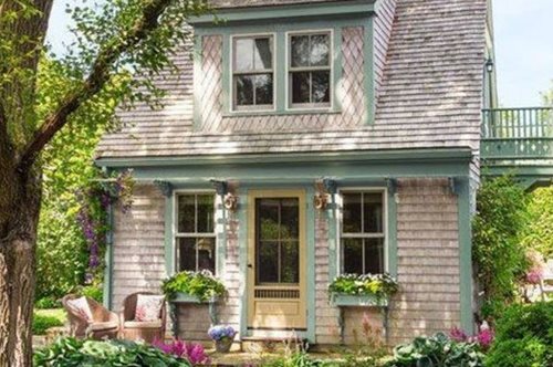 Ζευγάρι ανακαινίζει το σπίτι του και βρίσκει κρυμμένο μήνυμα μέσα στον τοίχο