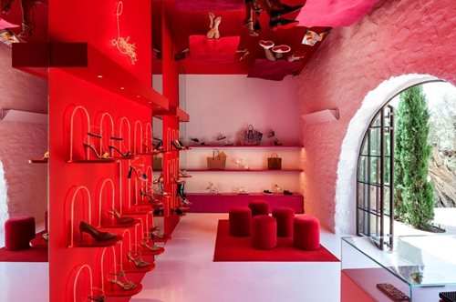 Αυτή είναι η μπουτίκ στην οποία θα συχνάζει φέτος όλο το jet set της Μυκόνου